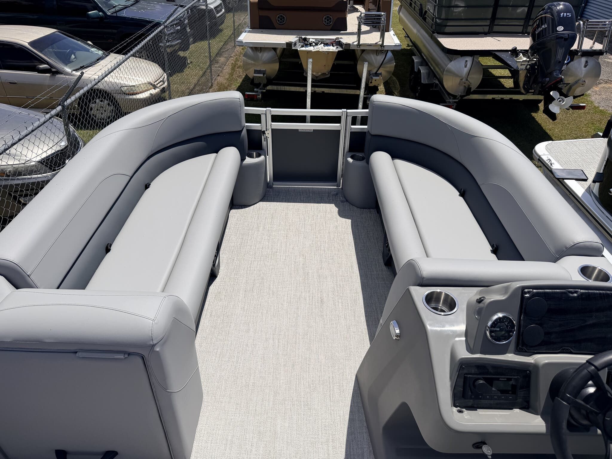 2026 Tahoe Pontoon Boats SLT 23 QUAD LOUNGER-140HP - 10