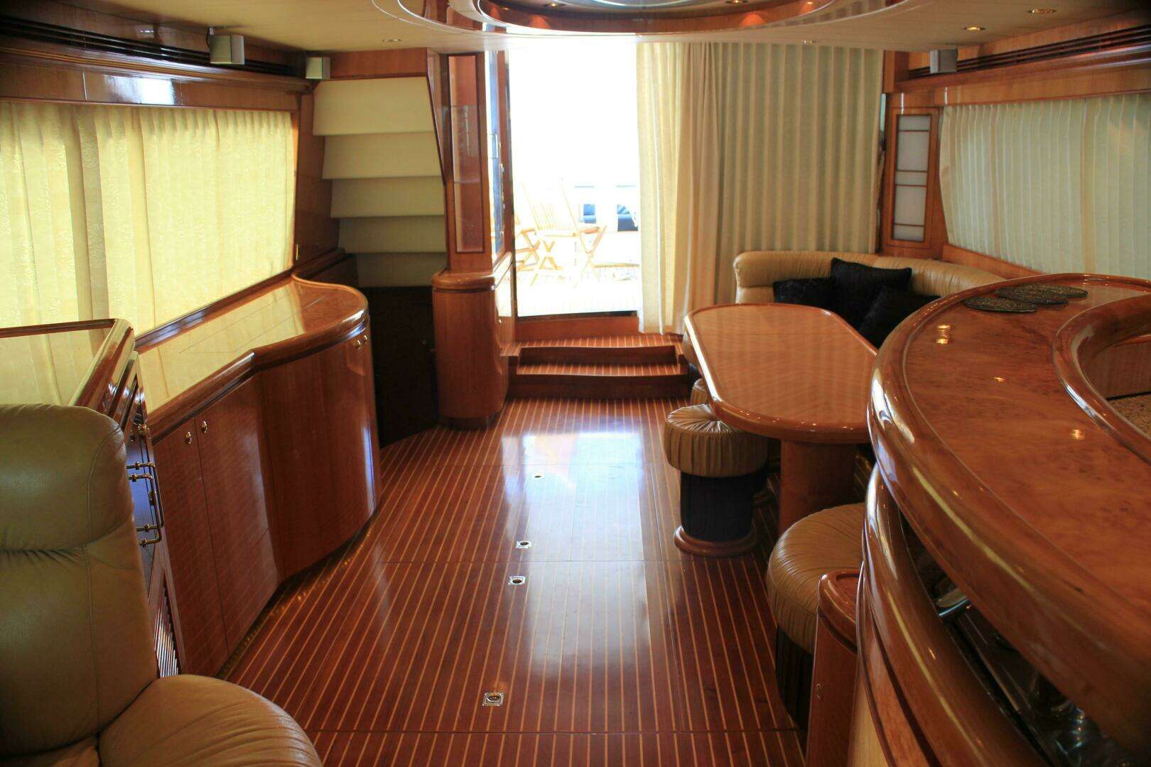 2004 Horizon P70 - Image 13