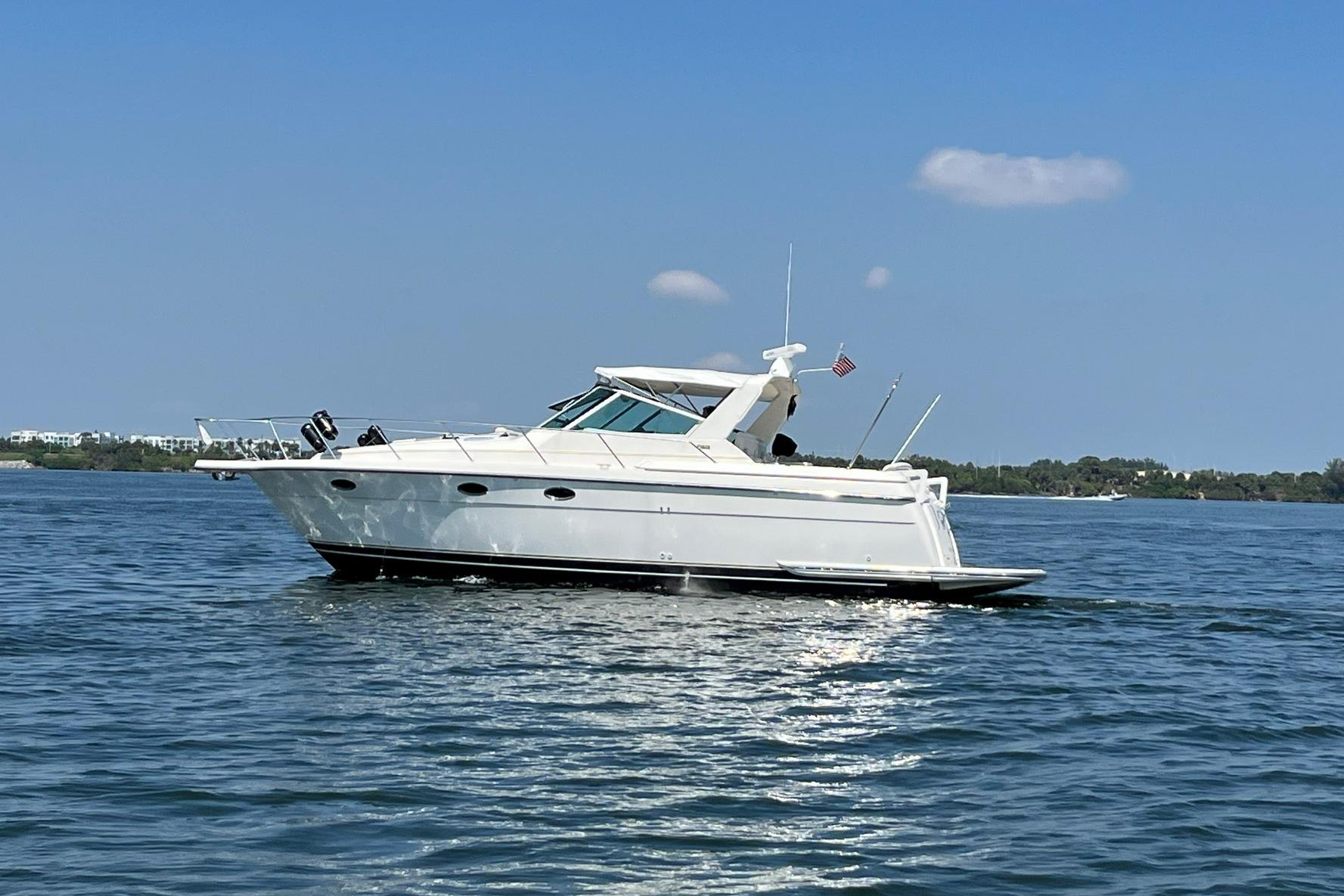 1995 Tiara Yachts 3500 Express