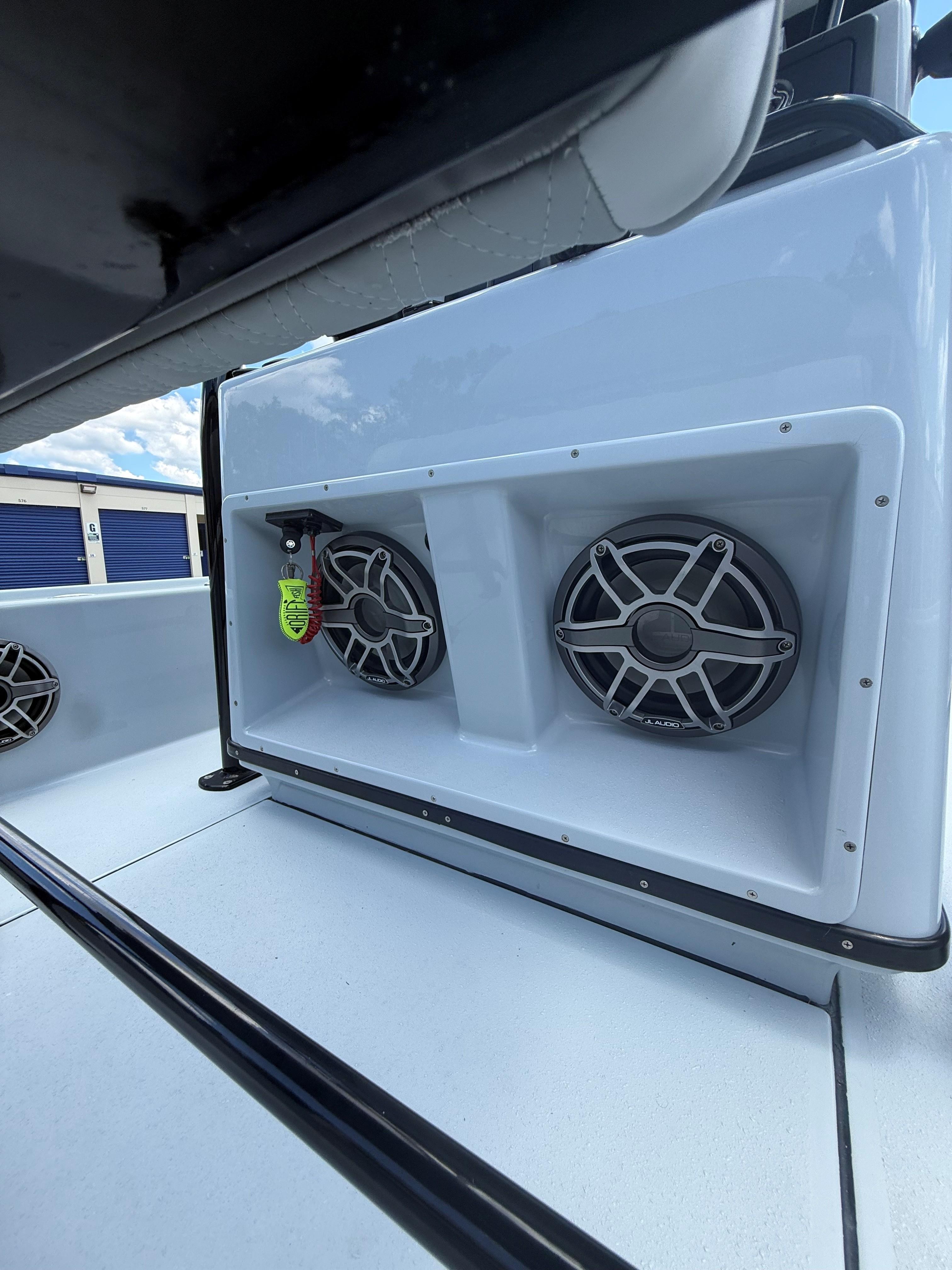 2015 Yellowfin 24 Bay - 20
