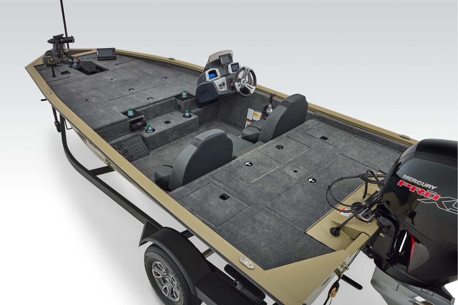 2026 Tracker Pro Team 195 - 52