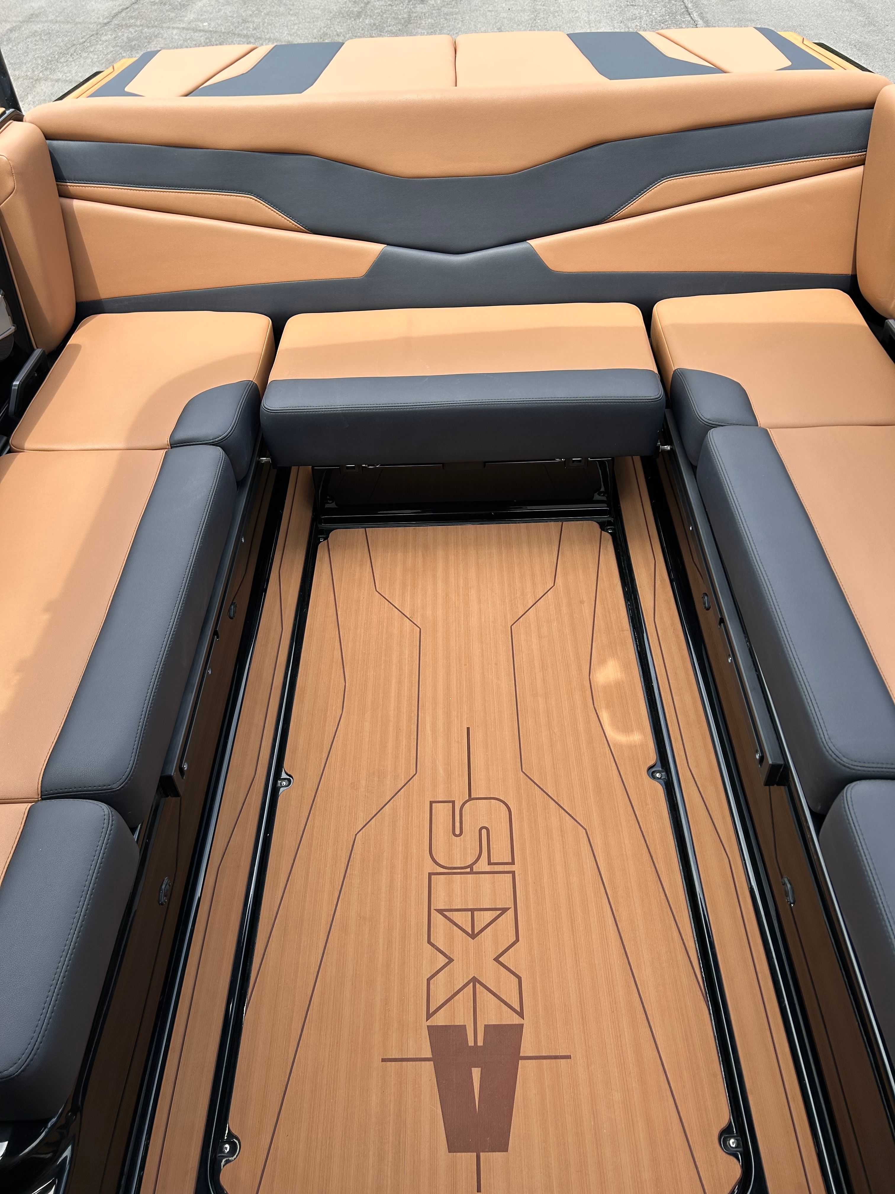 2026 Axis T235 - 8
