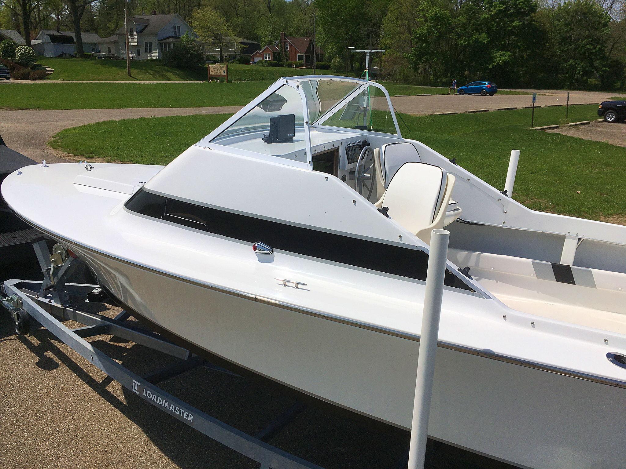 1969 Bertram 20 Bahia Mar
