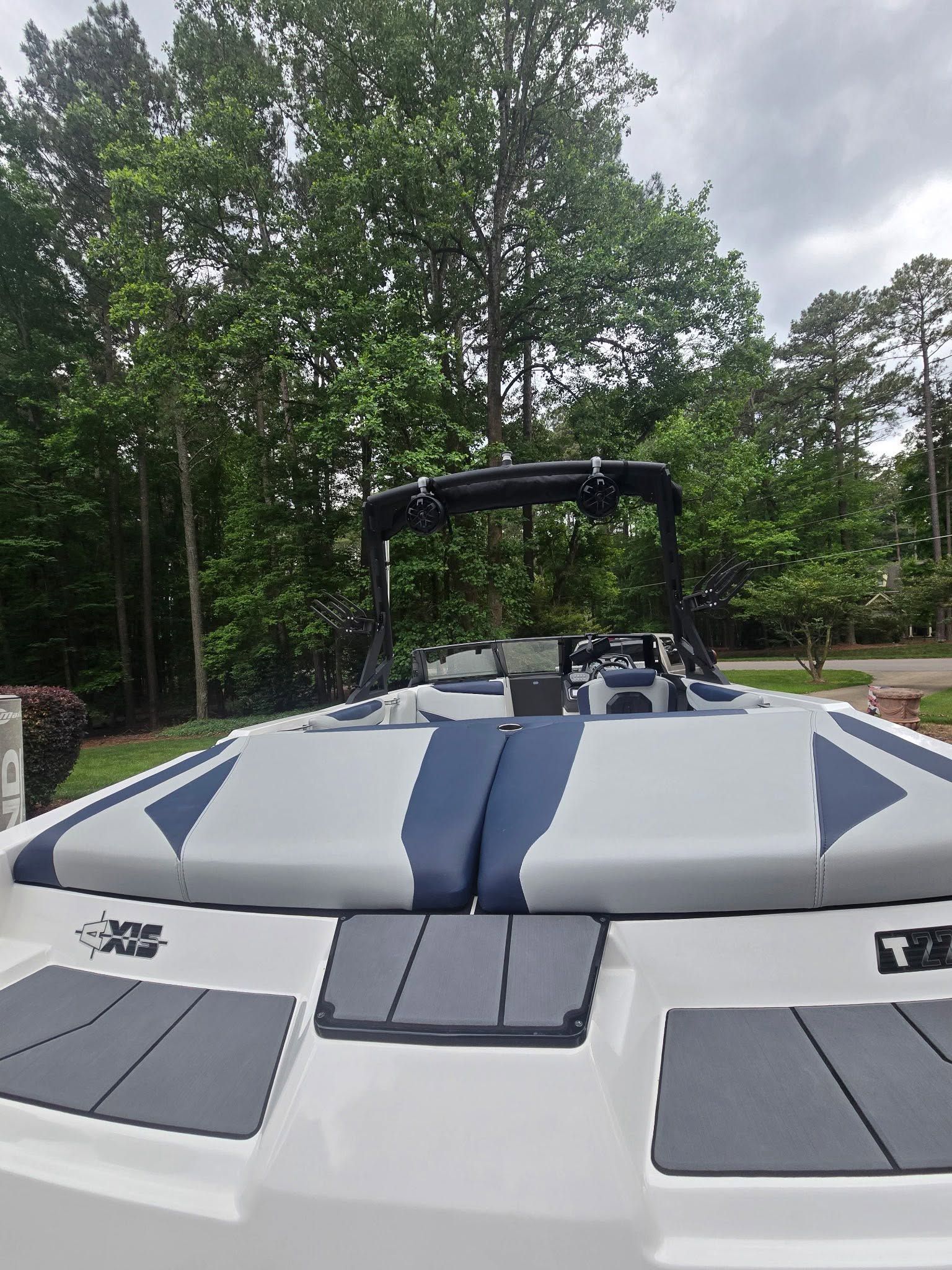 2019 Axis T22 - 6
