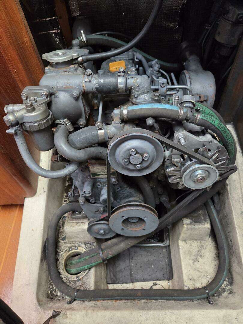 2003 Hunter 326 - Image 21