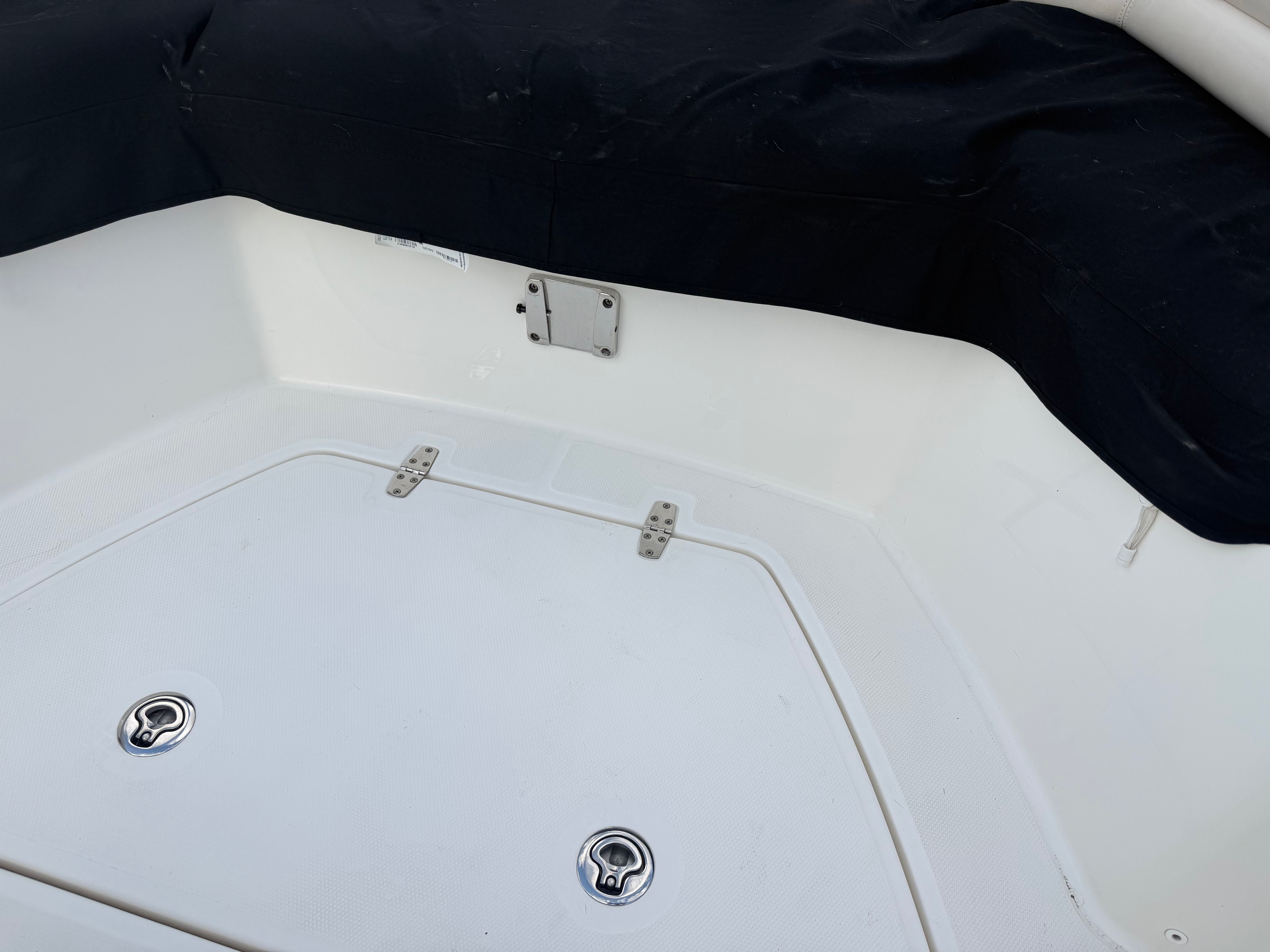 2021 Boston Whaler 330 Outrage - 48