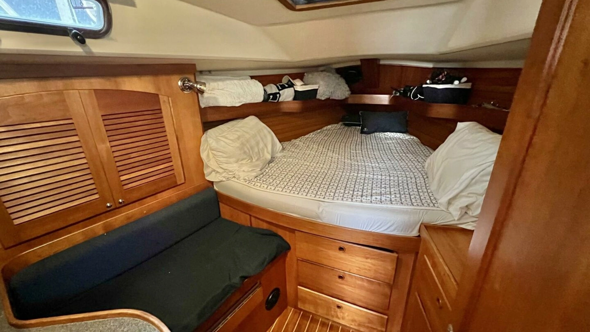 1999 Sabre 402 Sail - Image 4
