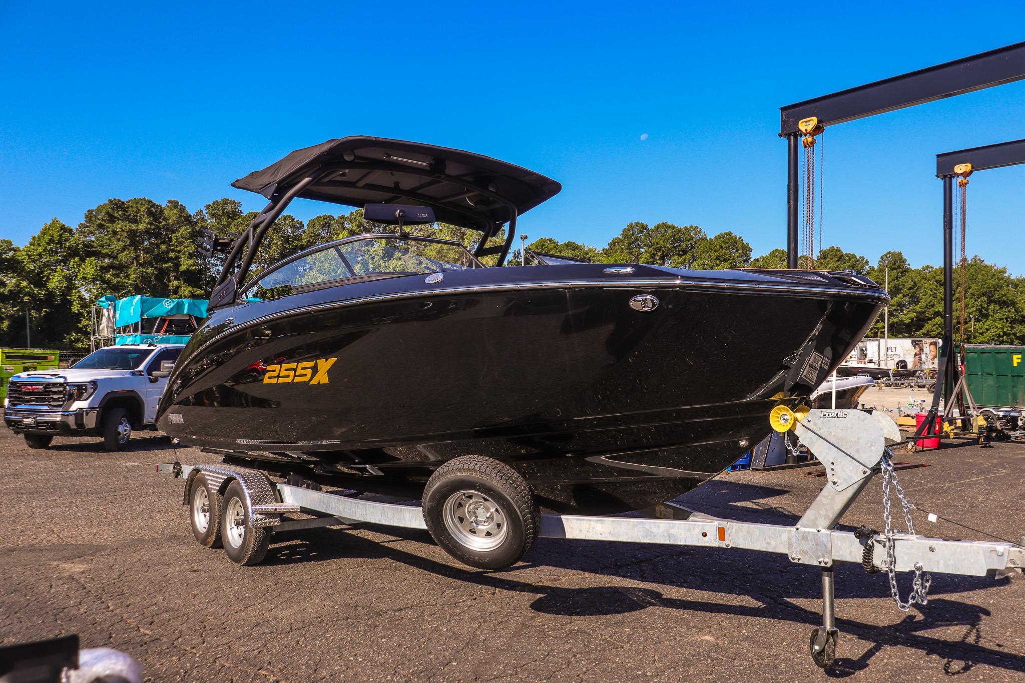 2026 Yamaha Boats 255XD