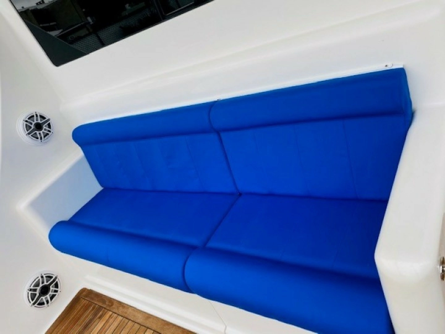 2008 Viking 52 Sport Coupe - Image 13