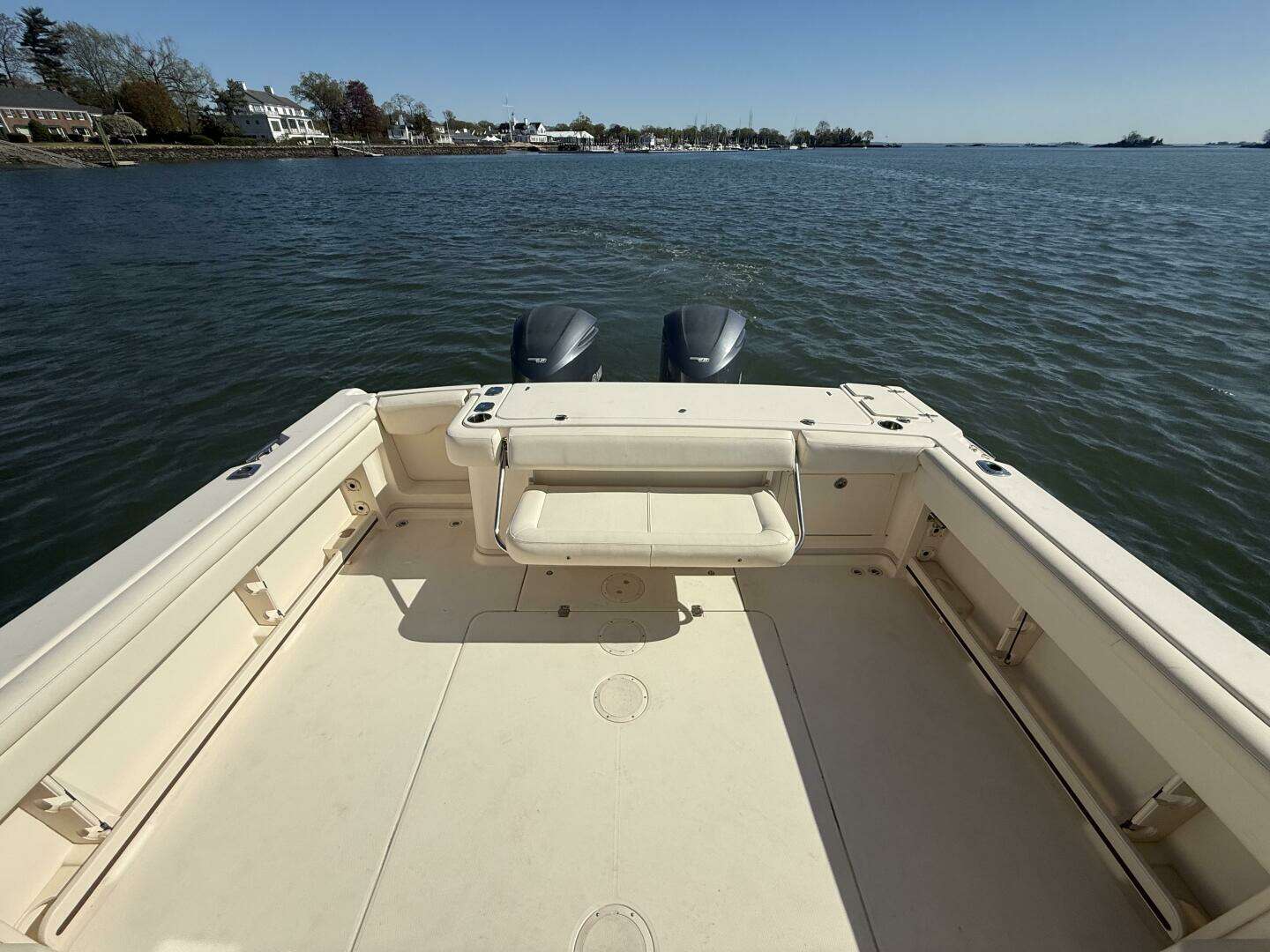 2016 Grady-White 330 Express - Image 5