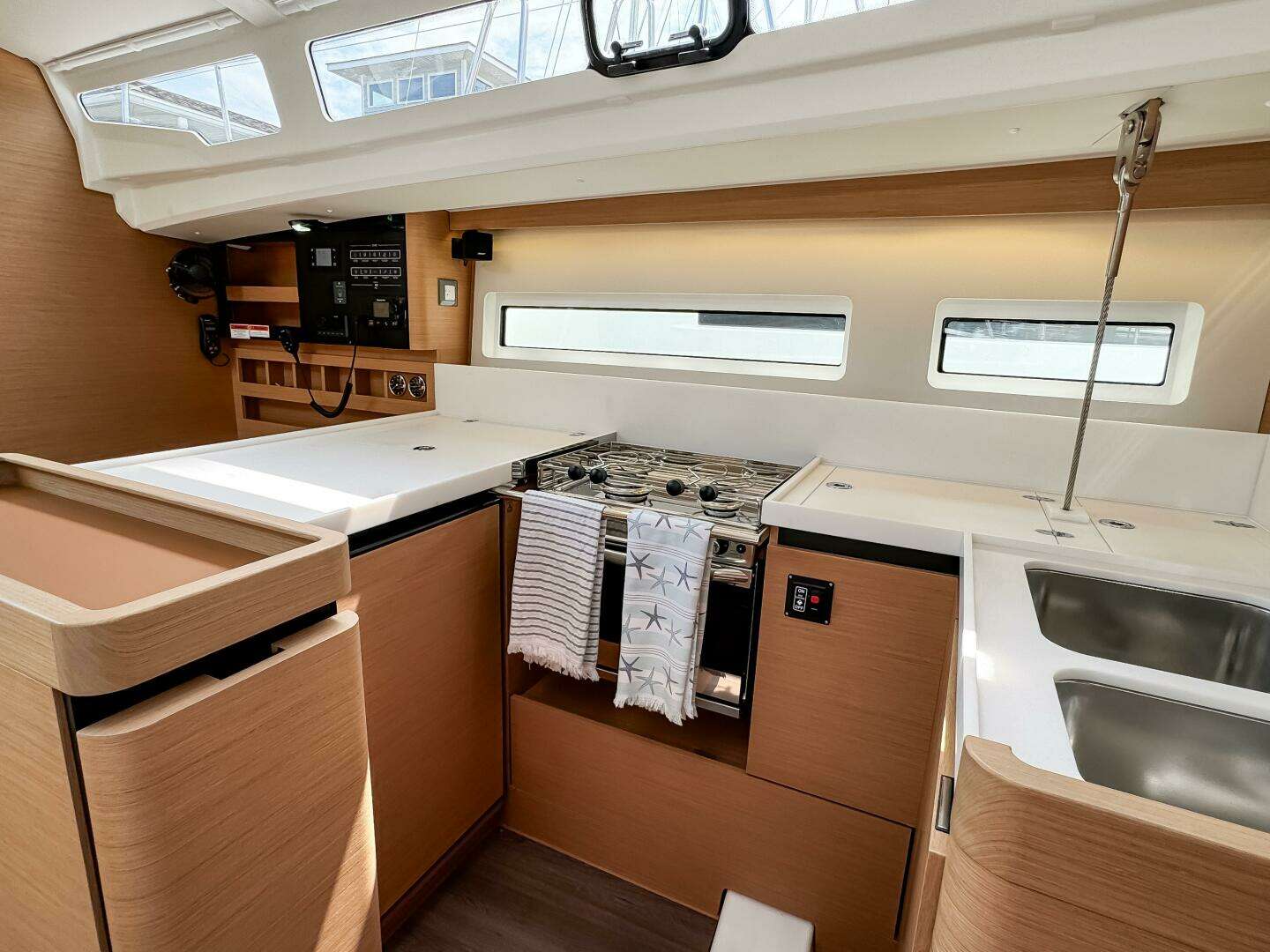 2023 Jeanneau Sun Odyssey 440 - Image 36