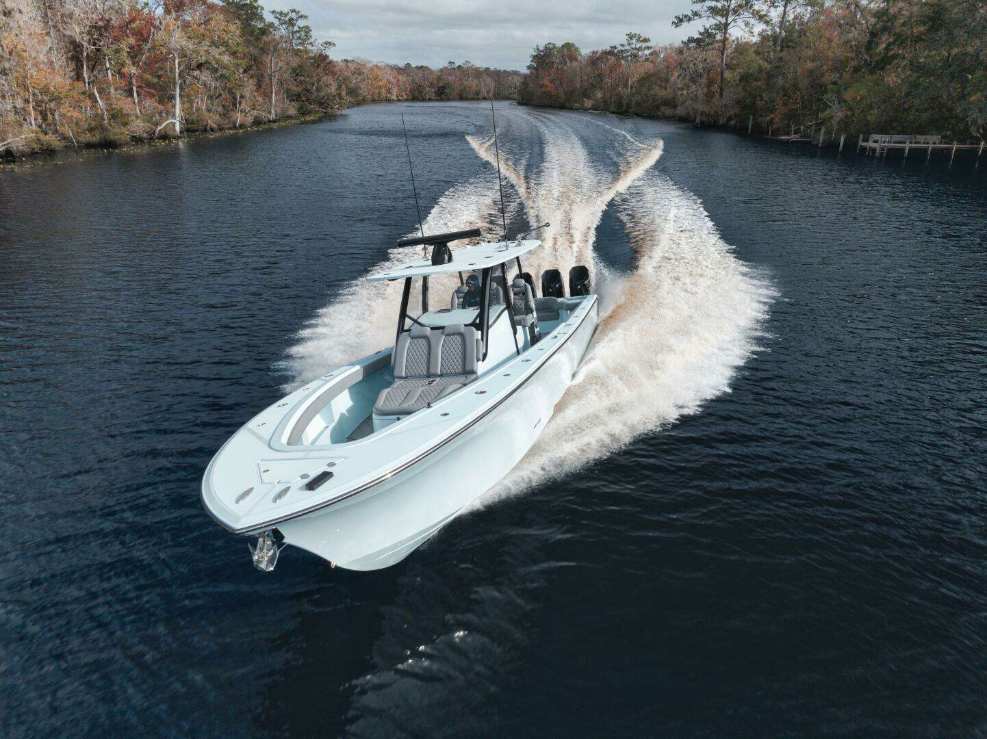 2026 Front Runner 39 Center Console - Image 4