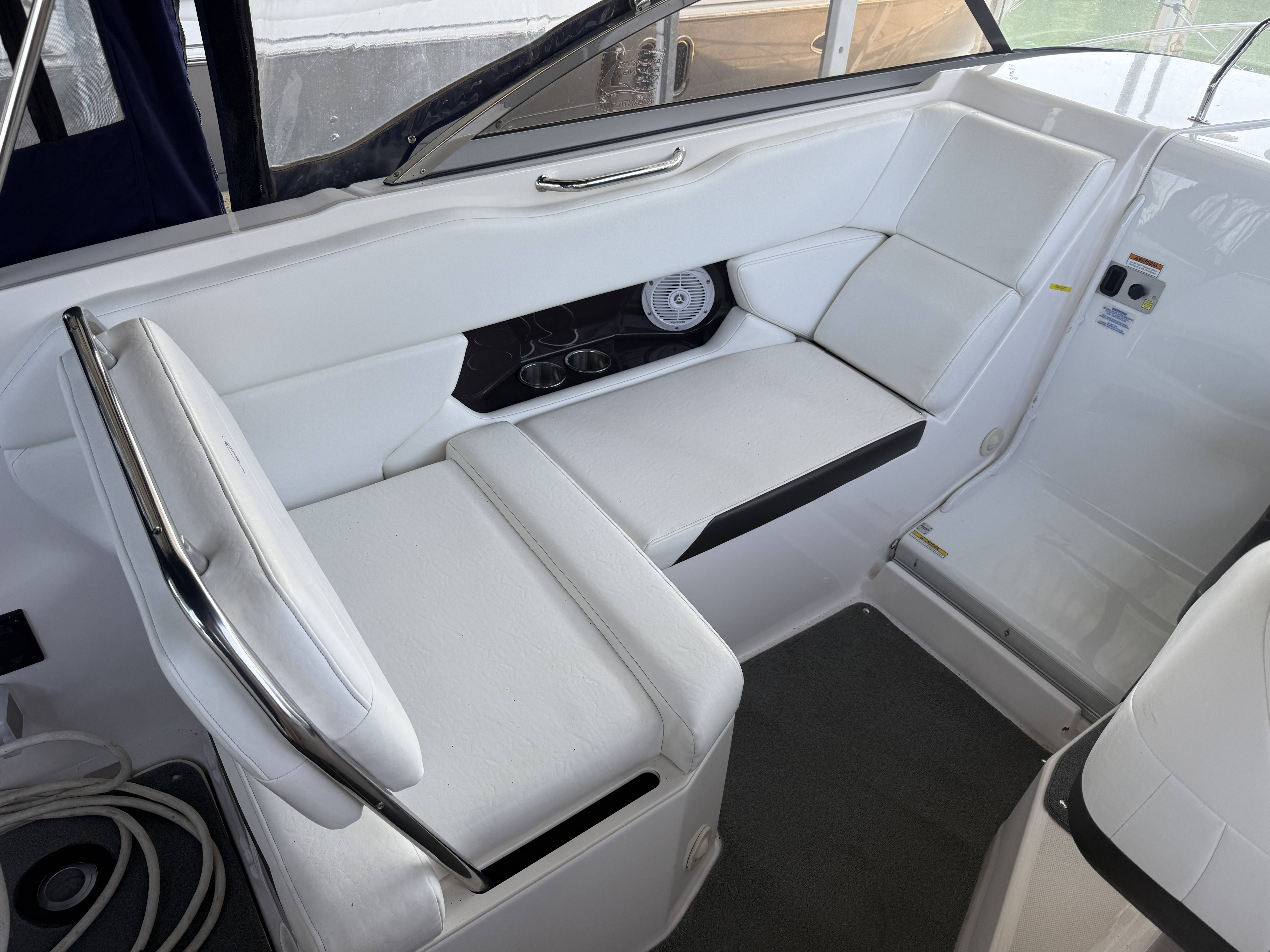 2007 Regal 2565 Window Express - 8
