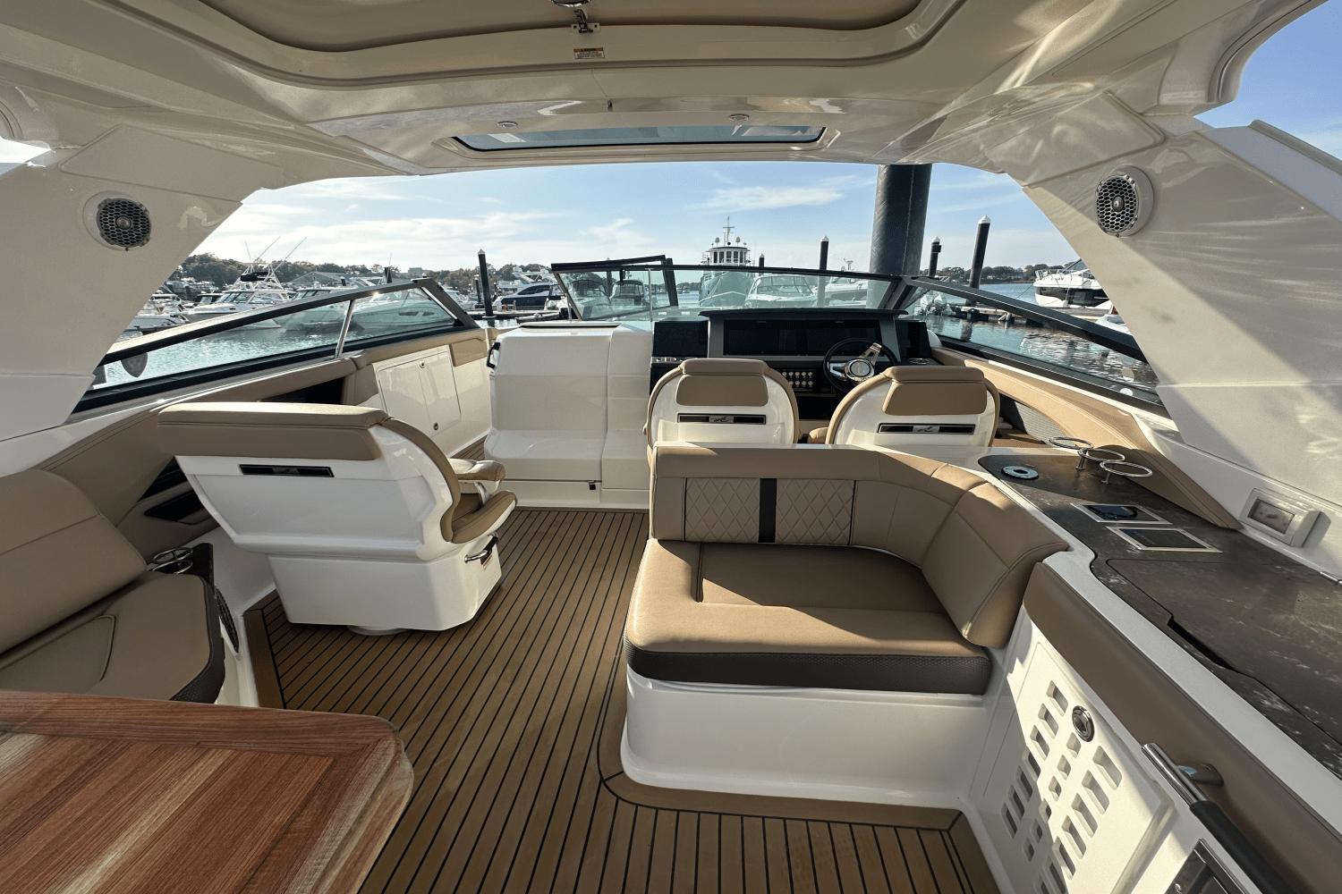 2018 Sea Ray SLX 400 - 23