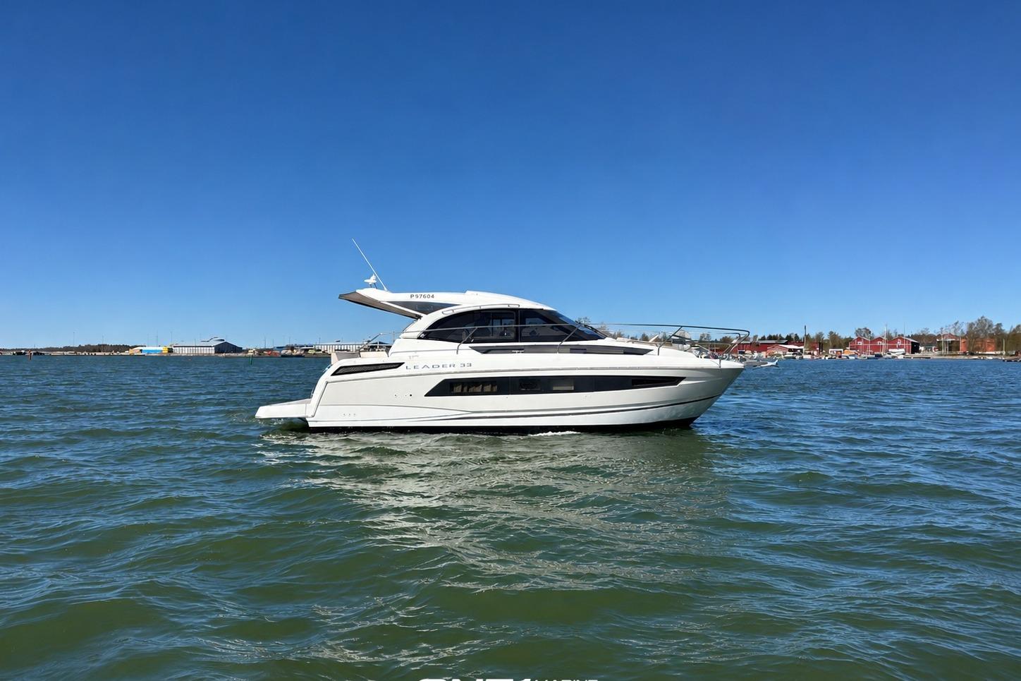 2018 Jeanneau Leader 33