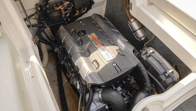 2015 Yamaha Boats SX192 - 27