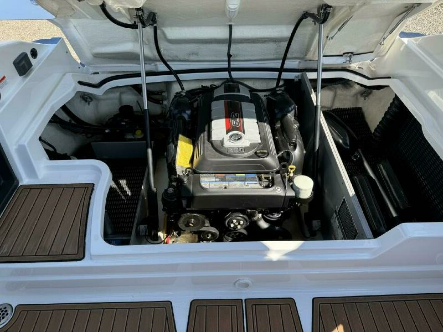 2017 Monterey 278 SS - Image 34