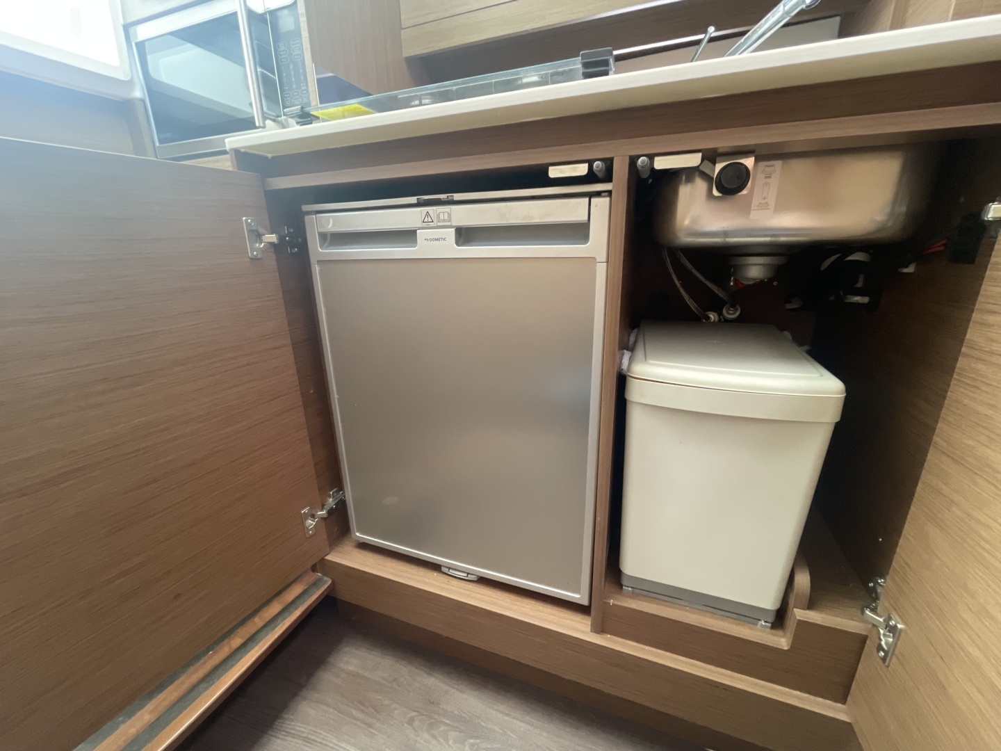 2019 Jeanneau 10.5 - Image 16