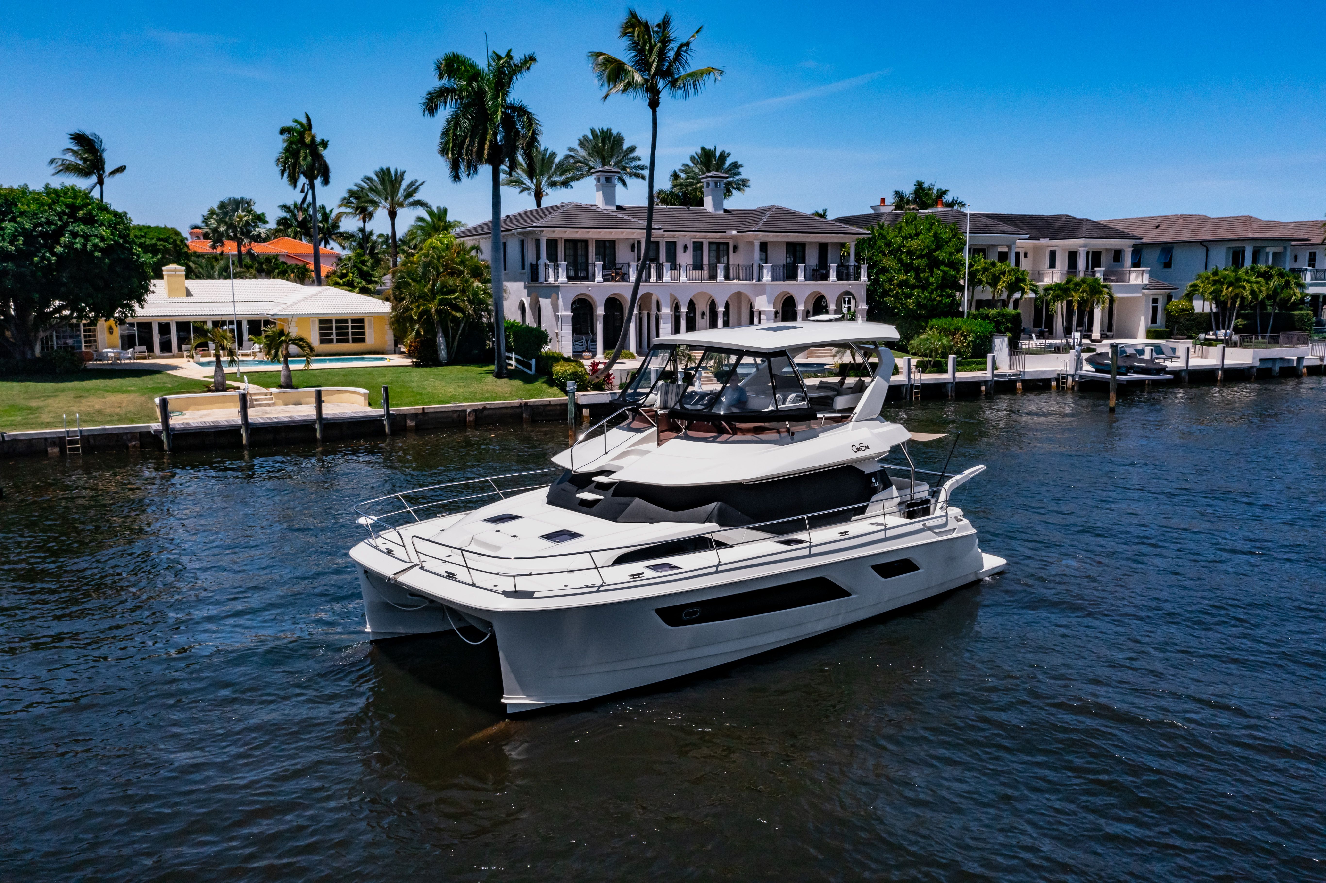 2017 Aquila 44 Yacht