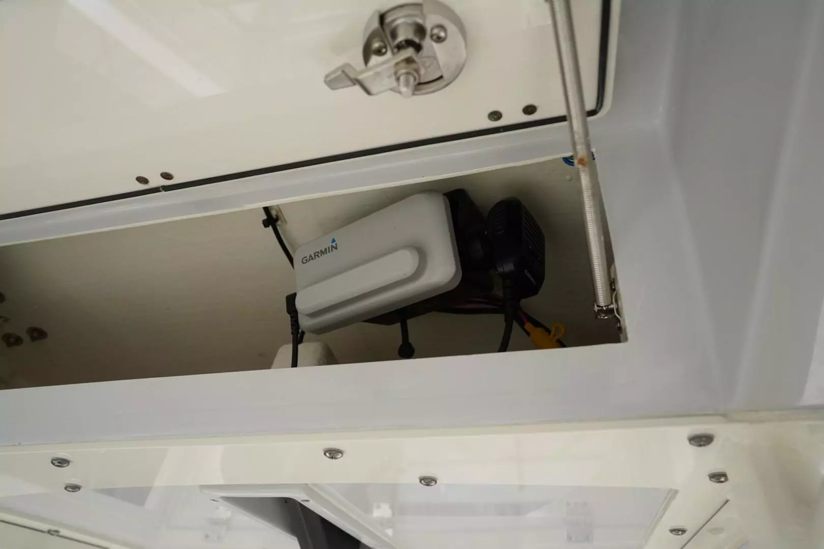 2022 Cobia 262 - Image 32