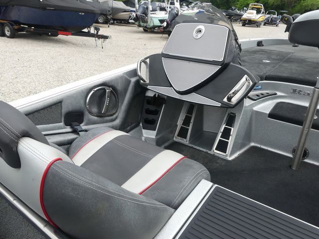 2015 Ranger Z520 Comanche - 15