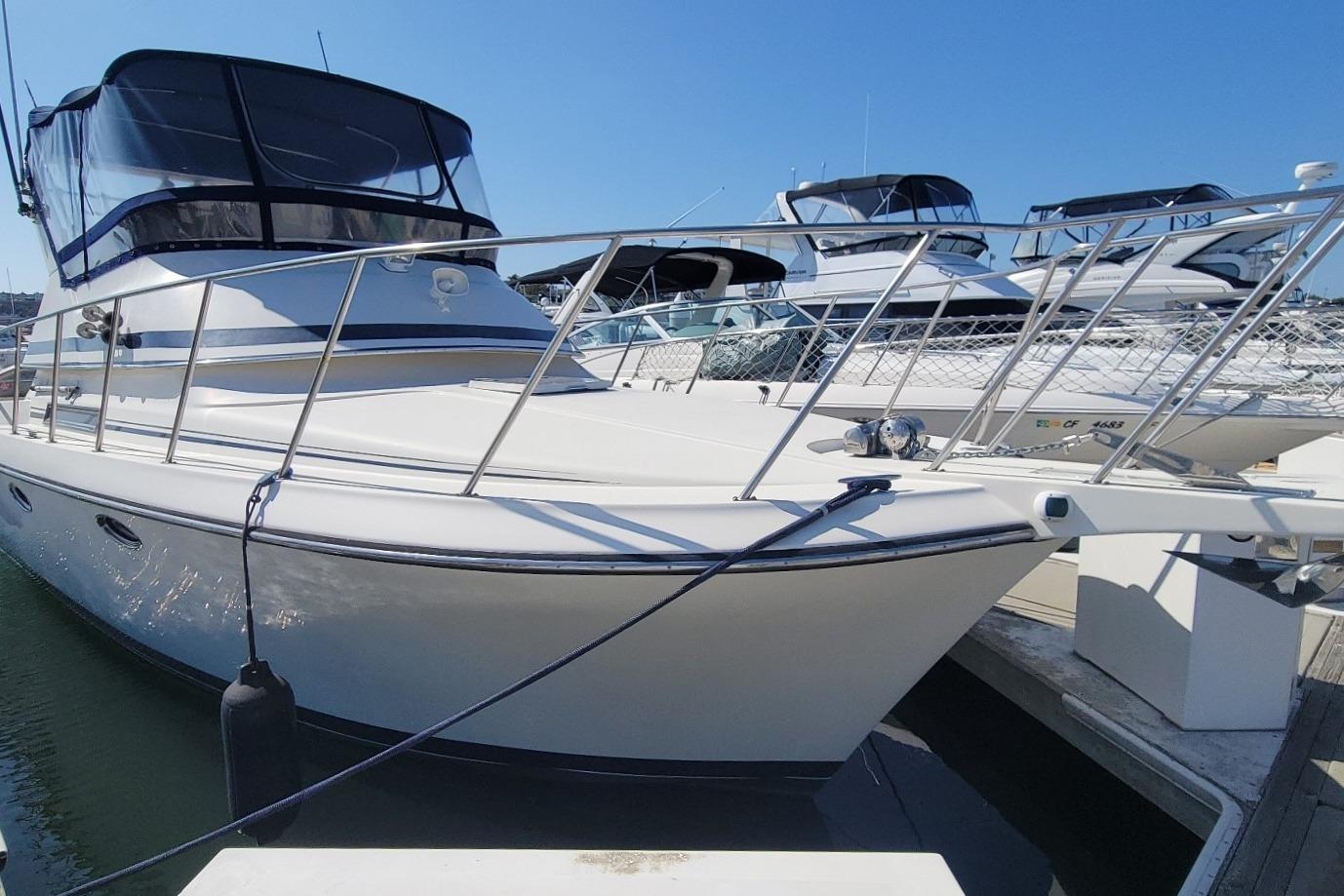 1989 Navigator 34 Flybridge