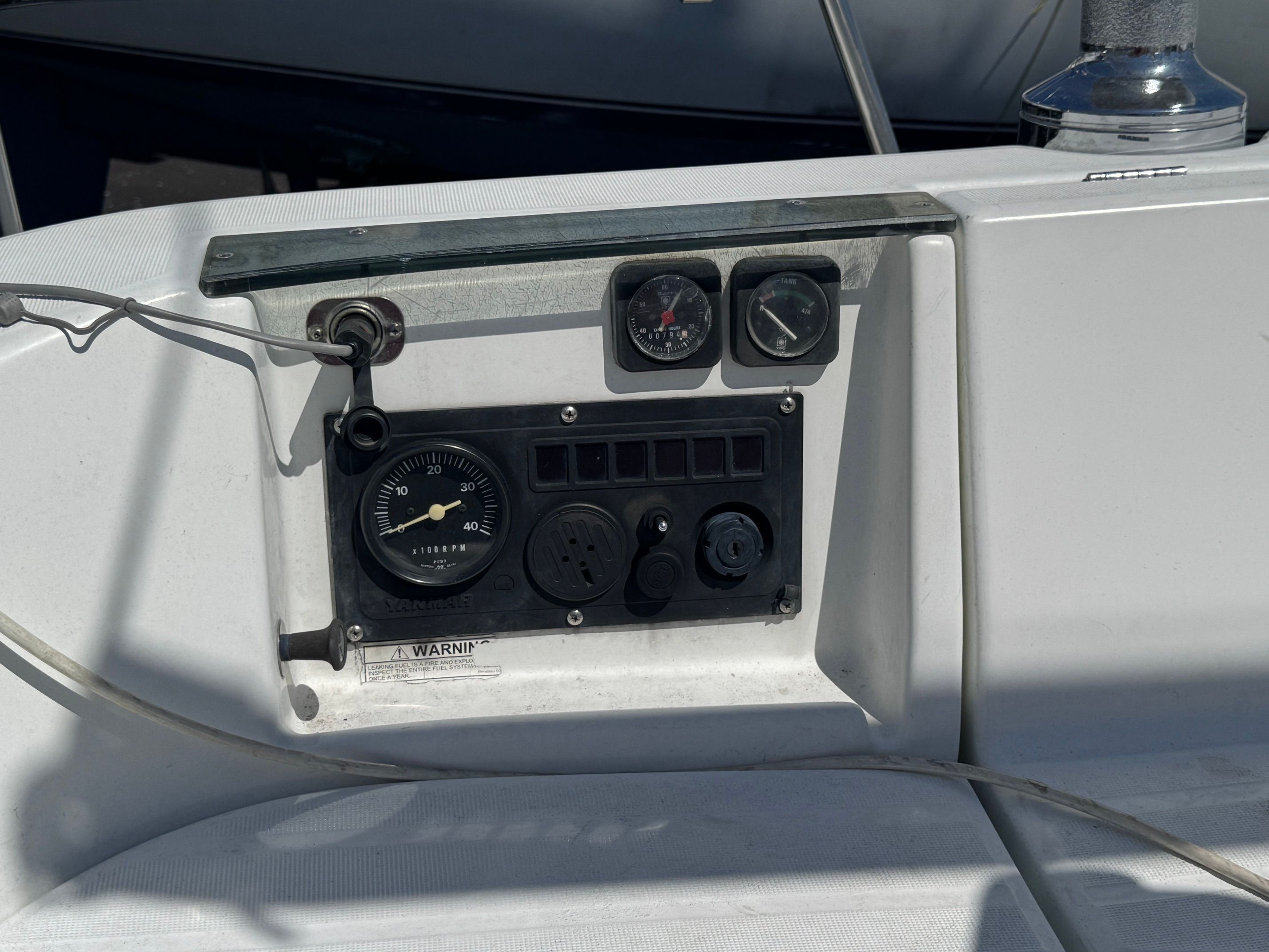 2000 Beneteau Oceanis 321 - 14