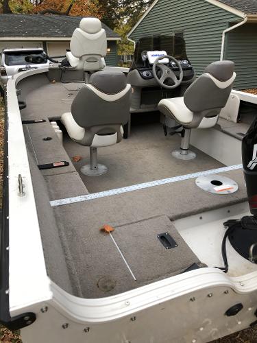 2004 Crestliner 1650 Fish Hawk - 2