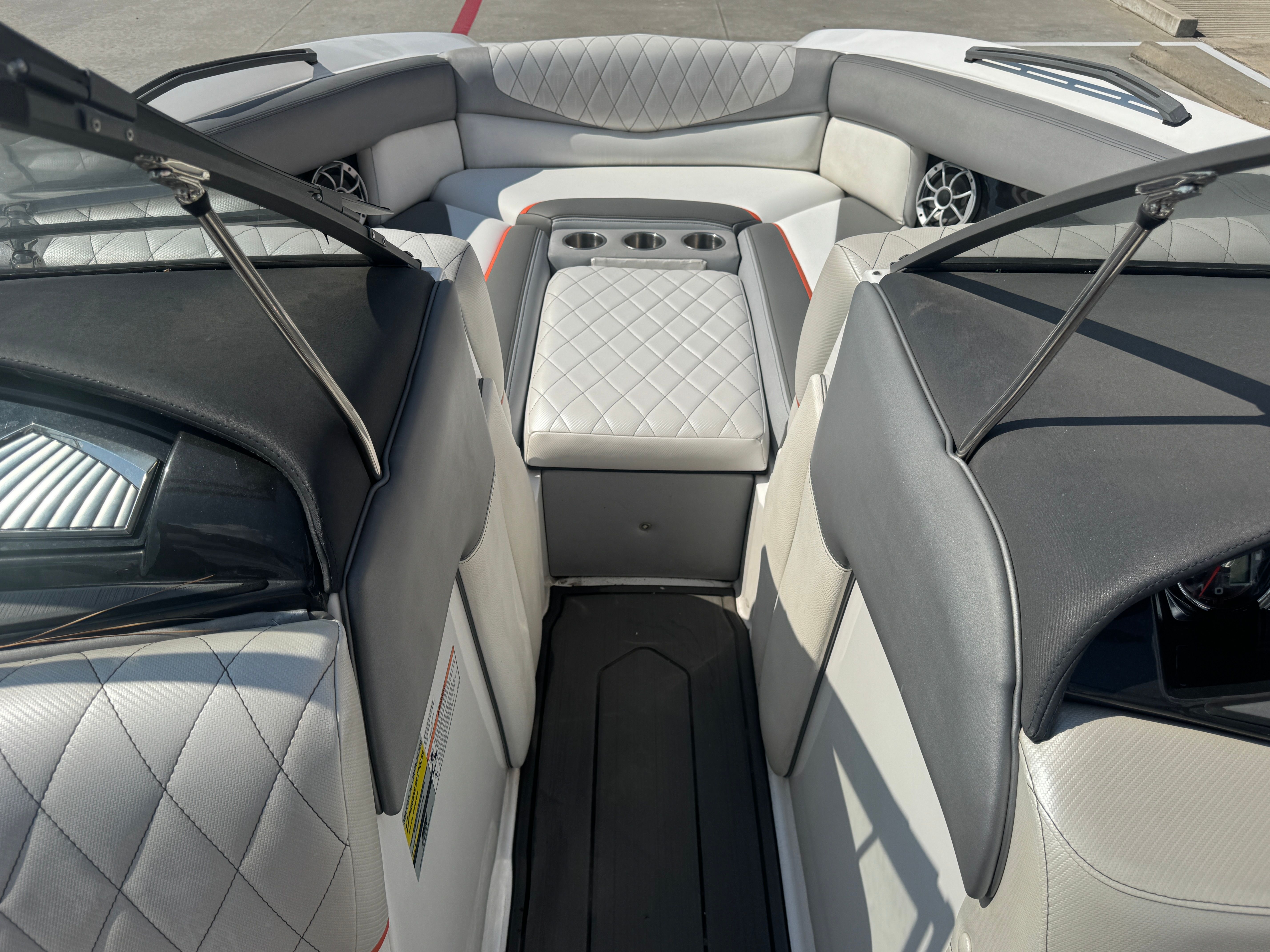 2015 Tigé RZ4 - 24