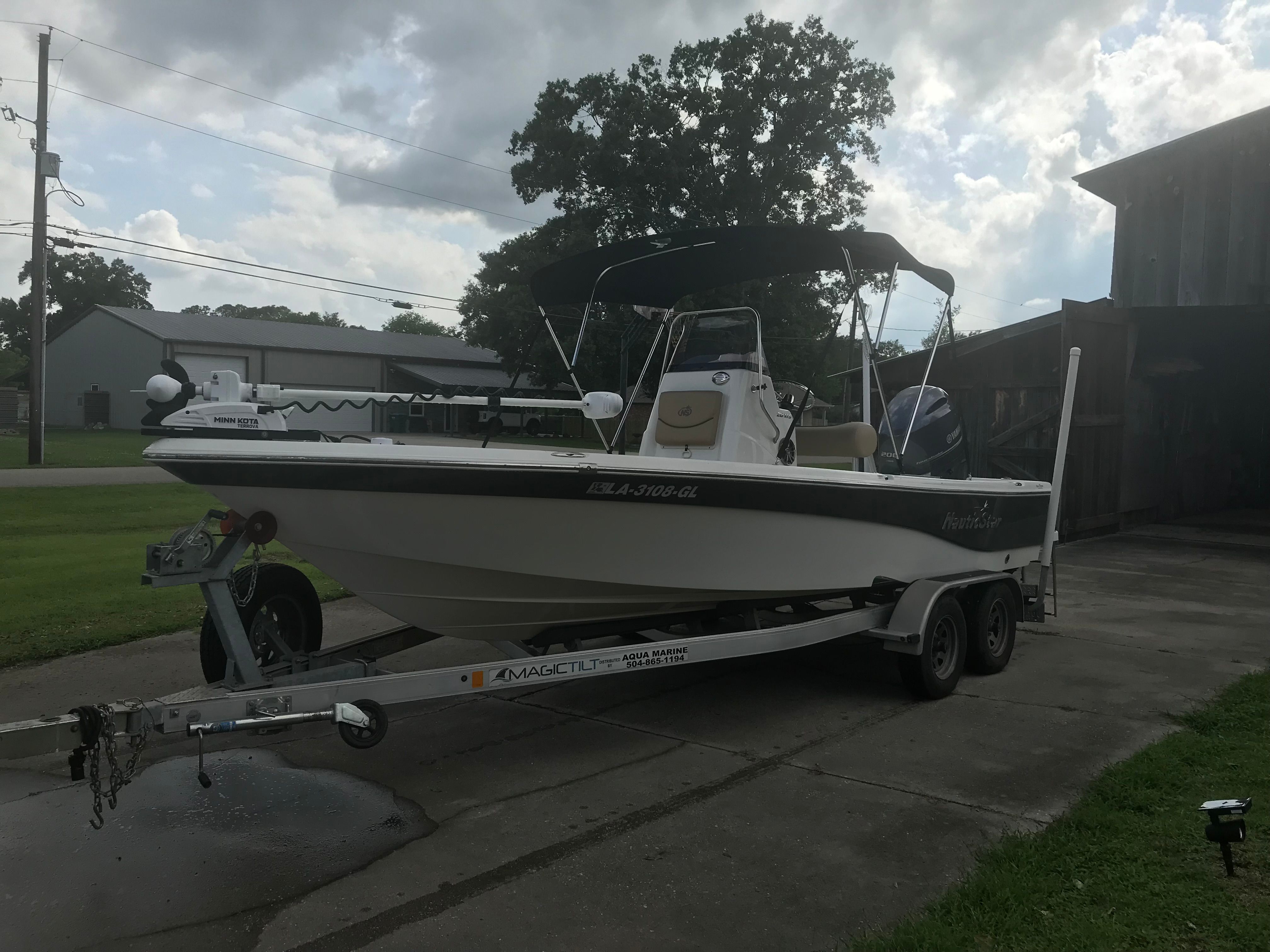 2020 NauticStar 215 XTS