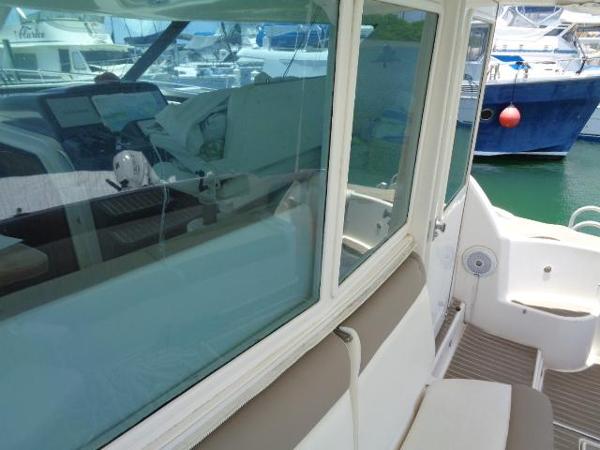 2004 Tiara Yachts 4400 Sovran - 90