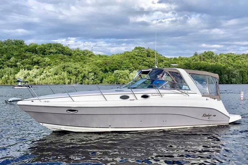 2005 Rinker Fiesta Vee 342