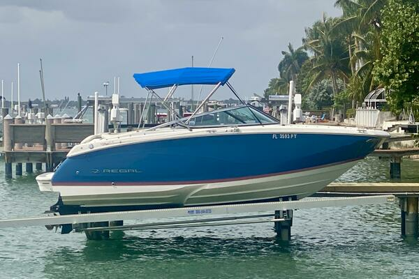 2016 Regal 22 Fasdeck