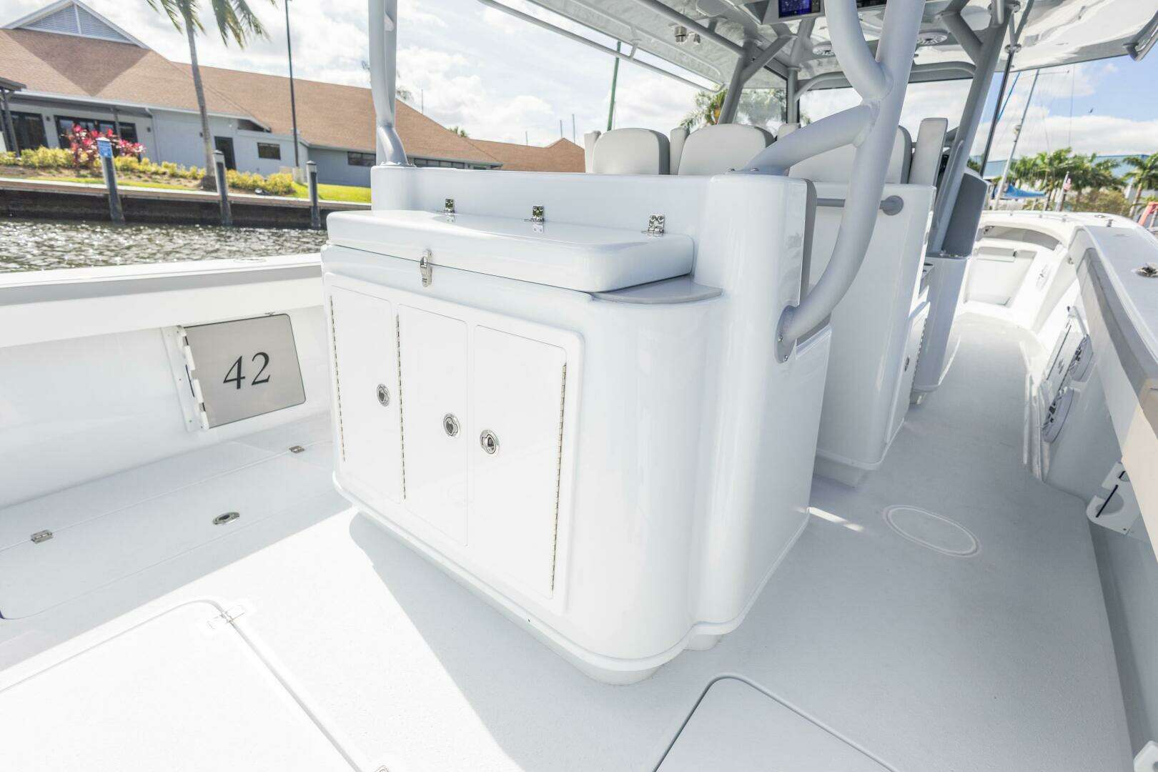 2026 Yellowfin 42 Offshore - Image 17