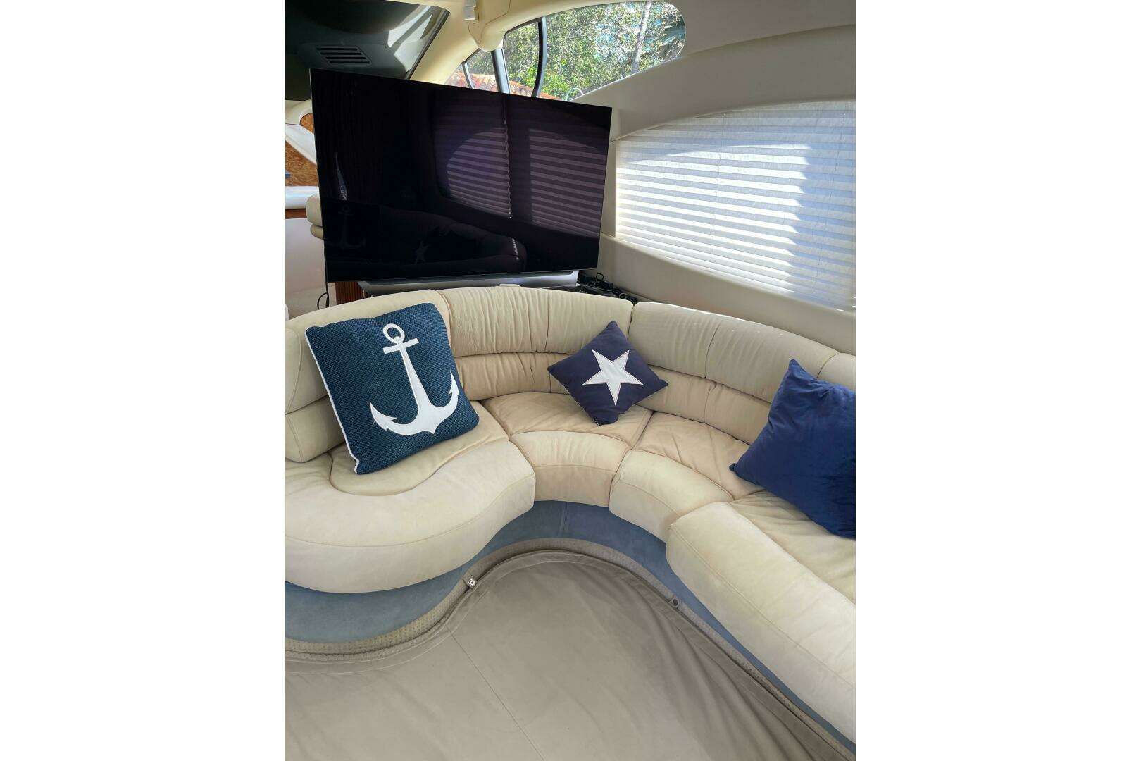 2000 Azimut 46 Flybridge MY - Image 8