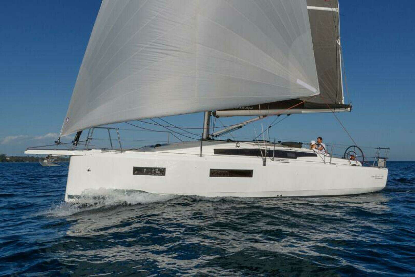 2027 Jeanneau Sun Odyssey 350 - Image 4