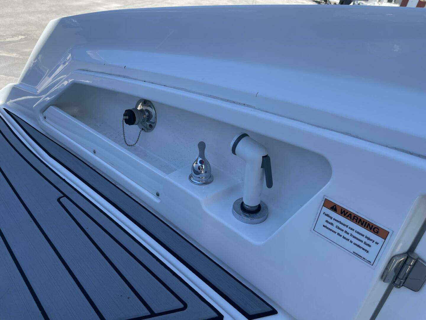 2019 Monterey 328SS - Image 22