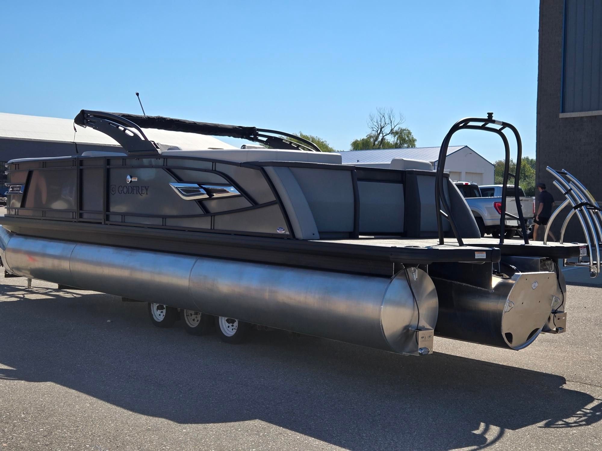 2026 AquaPatio 255 SBC - 4