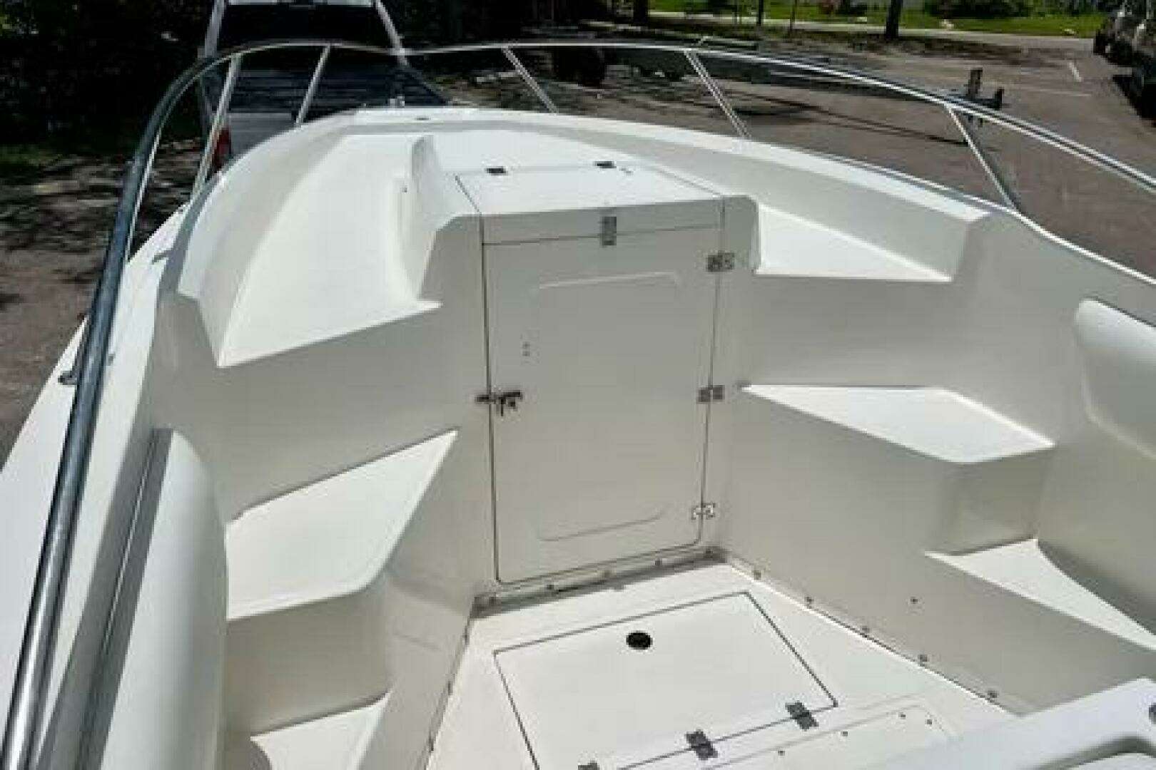 1994 Fountain 31 Center Console - Image 6