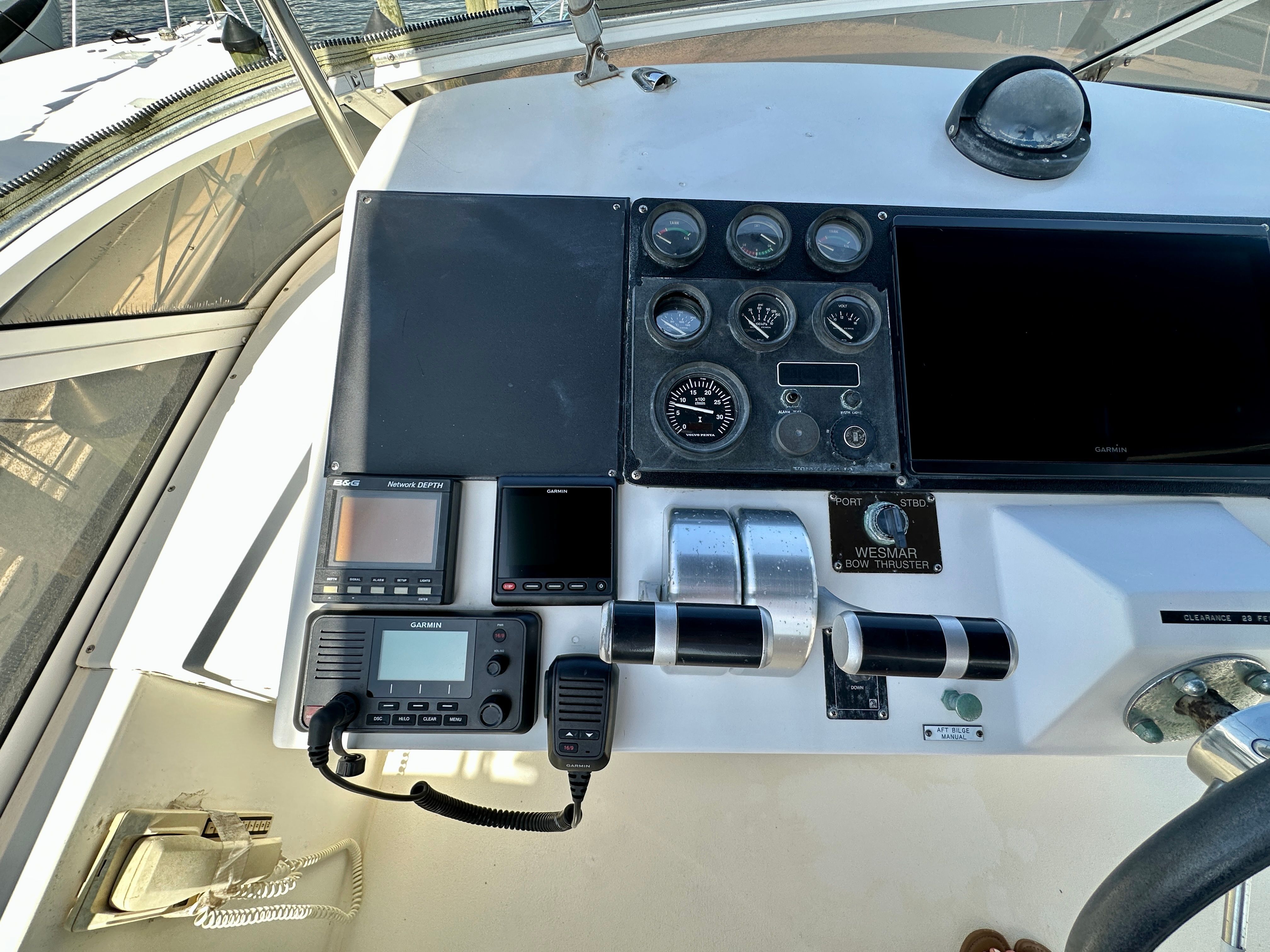 2000 Navigator 46 Pilothouse Classic - 25