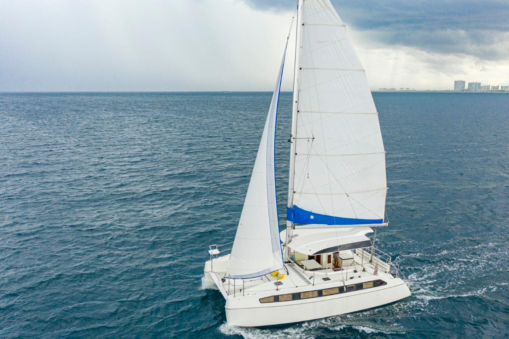 2026 Smart Cat S280 Sailing