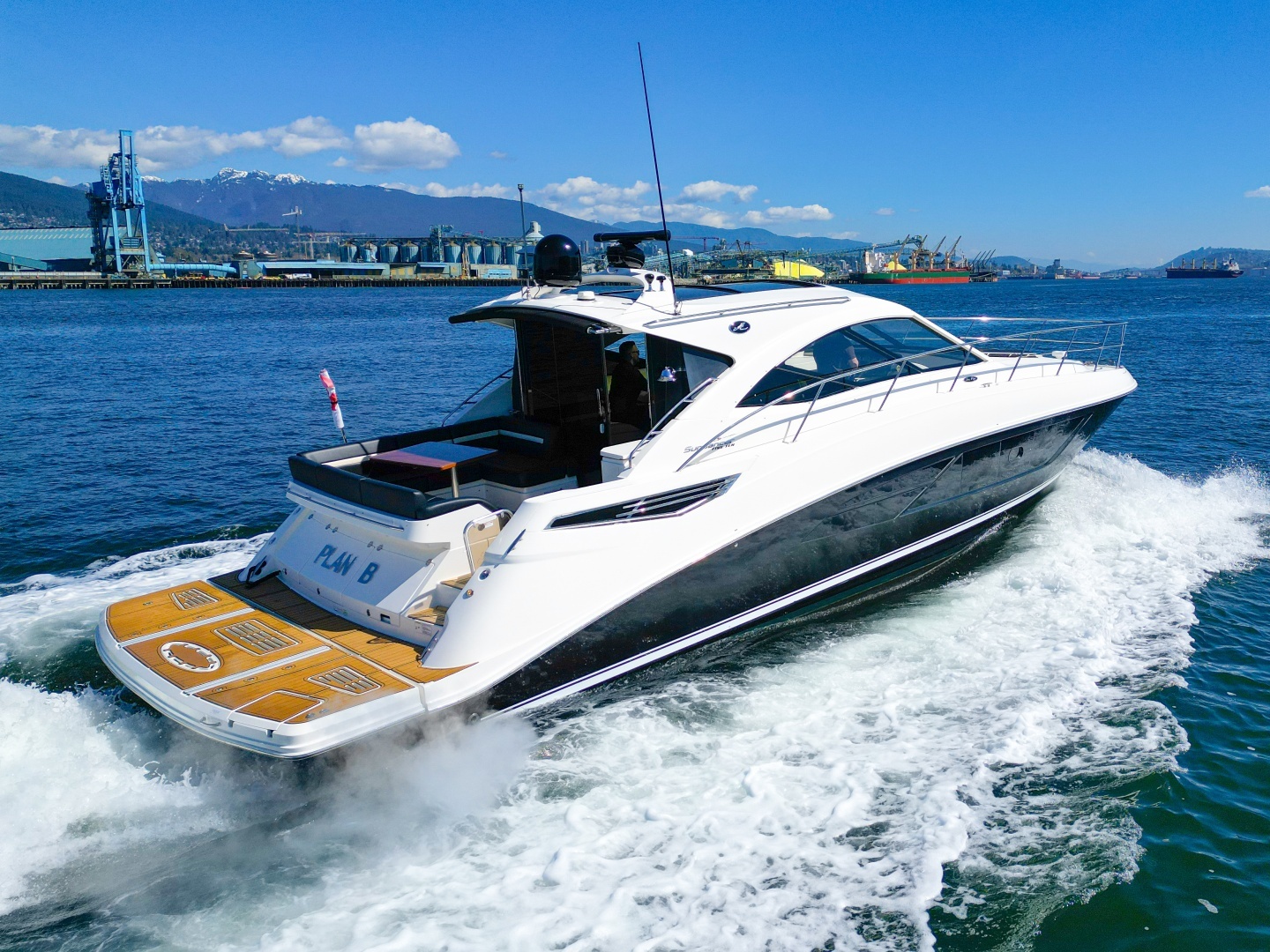 2015 Sea Ray Sundancer 510 - Image 7