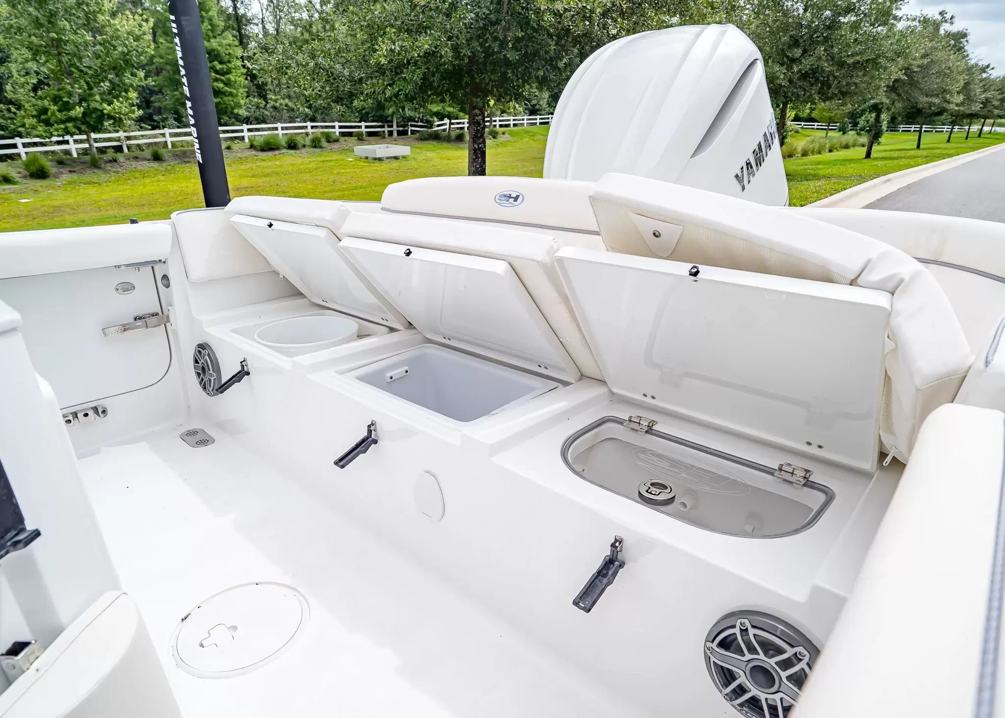 2027 Sea Hunt Ultra 255 SE - 10