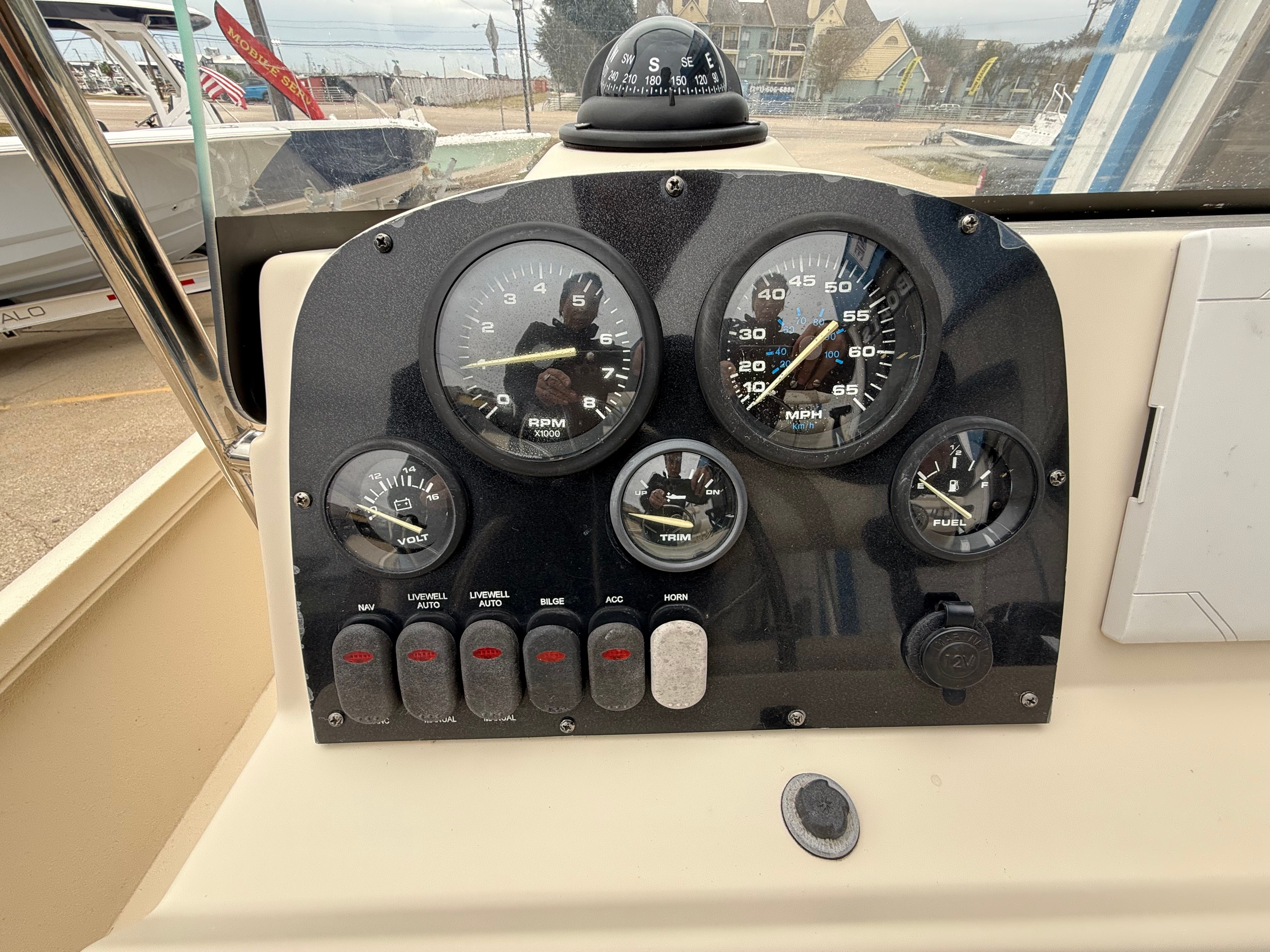 2015 CRESTLINER 2200 BAY - Image 17