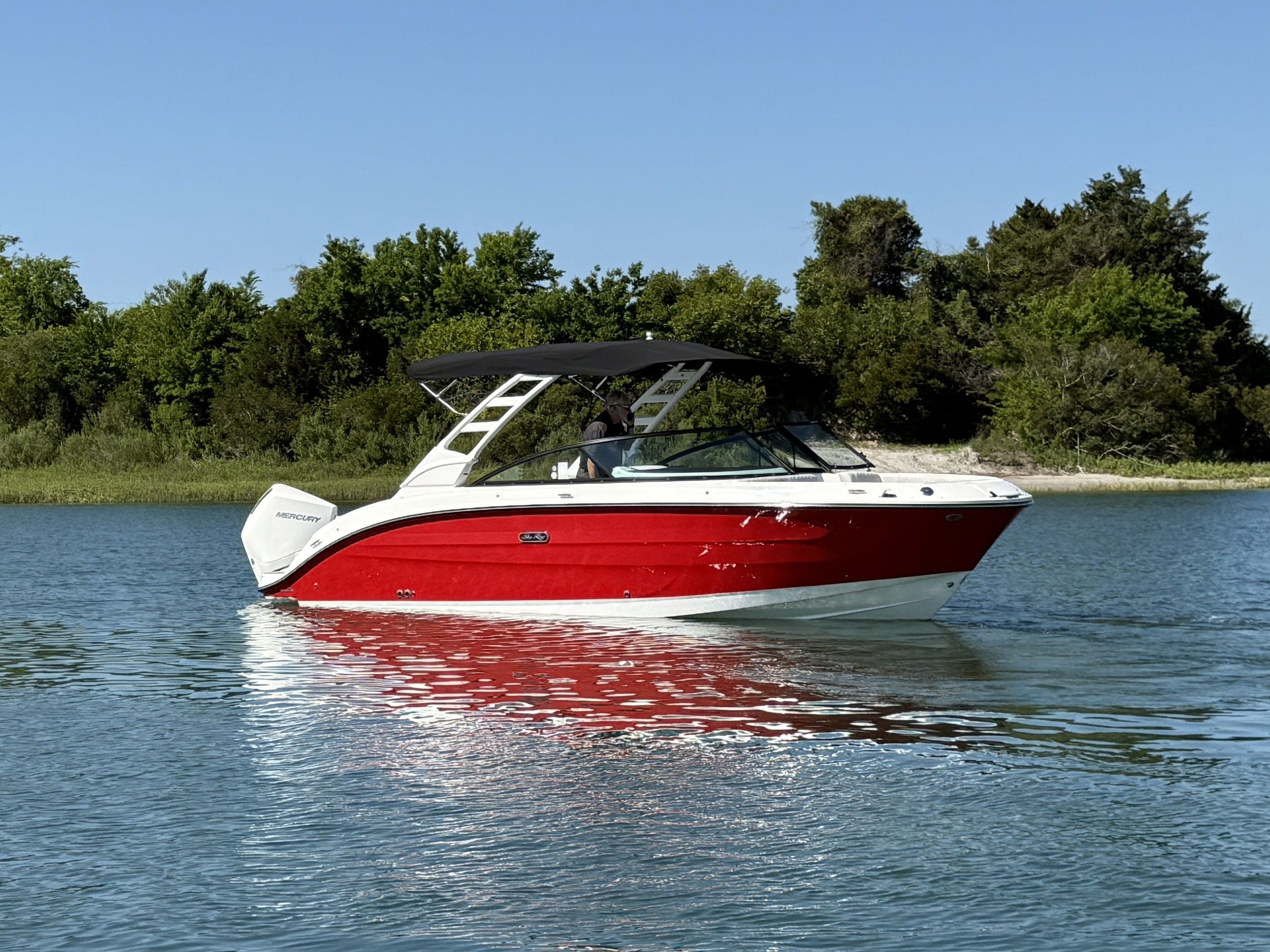 2026 Sea Ray SDX 250 Outboard