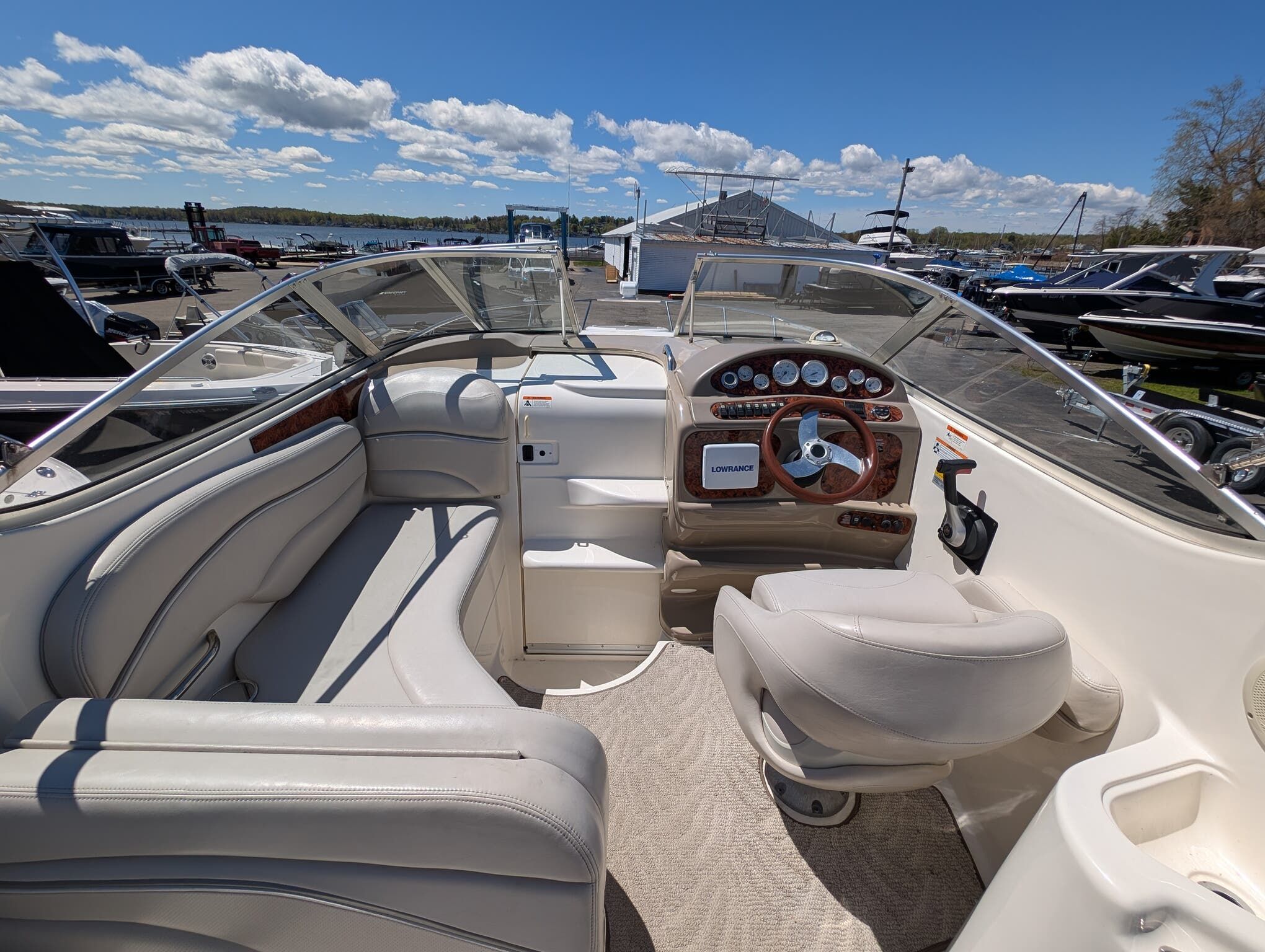 2007 Larson Cabrio 240 - 12