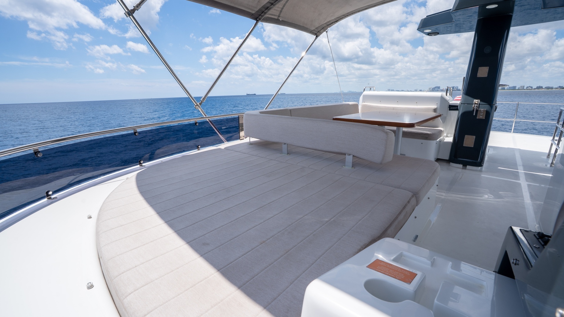 2025 Sirena 58 - Image 12