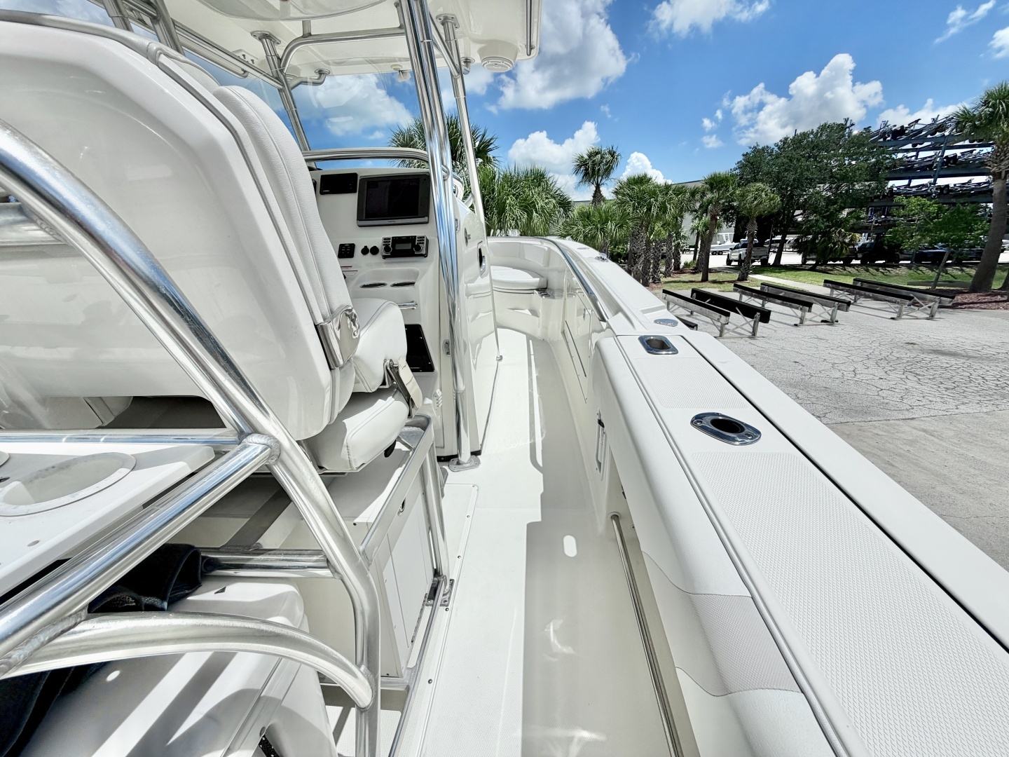2013 Edgewater 318 CC - Image 18