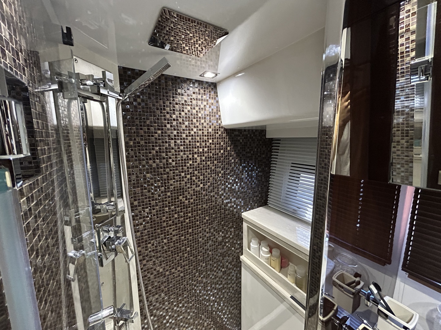 2019 Galeon 550 FLY - Image 29