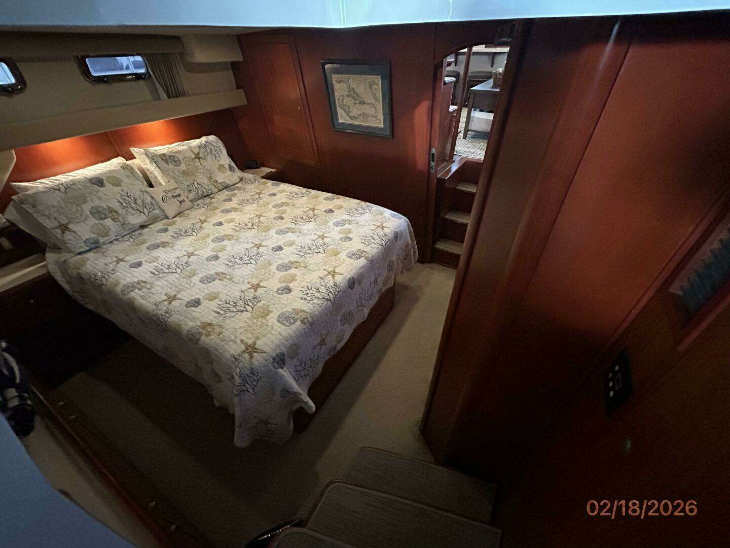 2004 Mainship 430 - Image 55